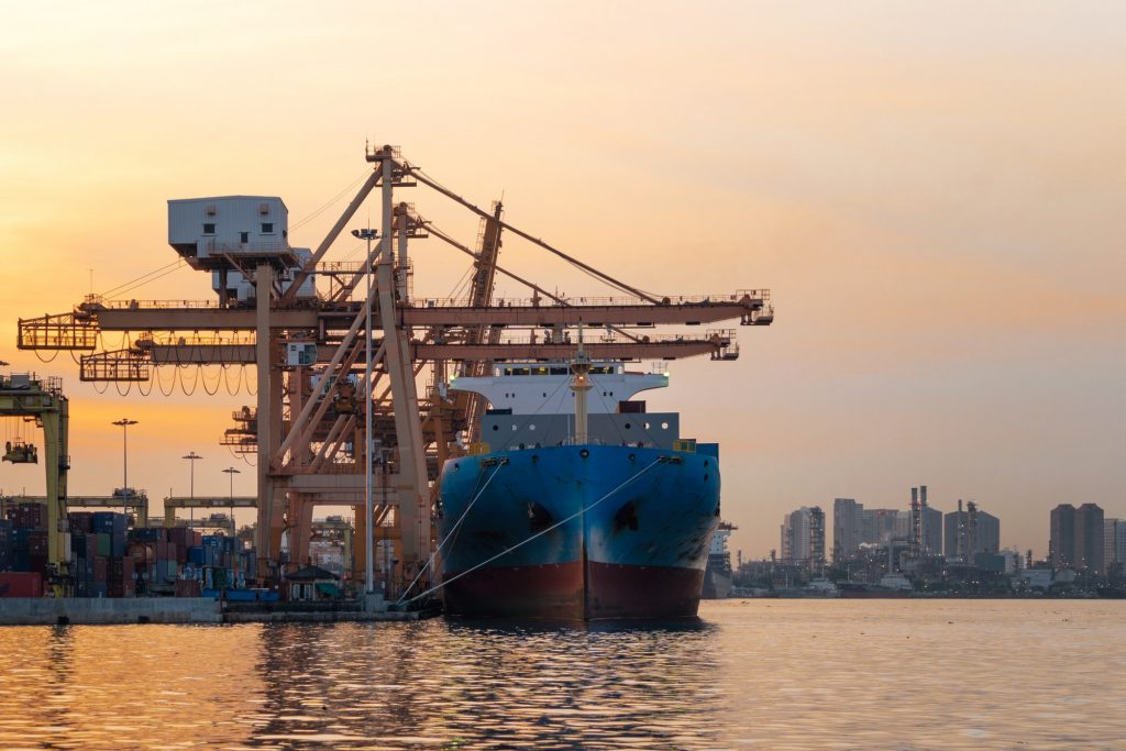 Cargo ship without inventory showing scarcity.